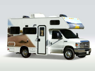 Motorhome Compact Plus C21 von Cruise Canada